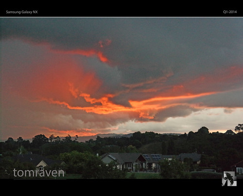 red sky sun storm clouds grey samsung thunderstorm nx tomraven samsungnx aravenimage imagelogger q12014