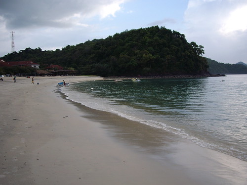 Pantai Tengah, Langkawi