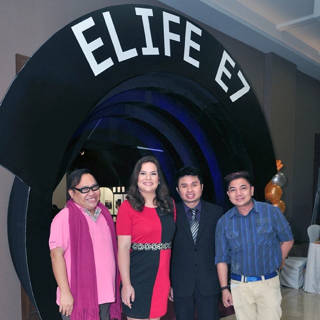 46of100  Happy to be one of the first few to have a glimpse of the newest and one of the best smartphone right now the ELife E7 of @gioneePH AND I've got the chance to meet their brand ambassador...  former mayor of Davao City..  THE Ms. Sara Duterte   #1