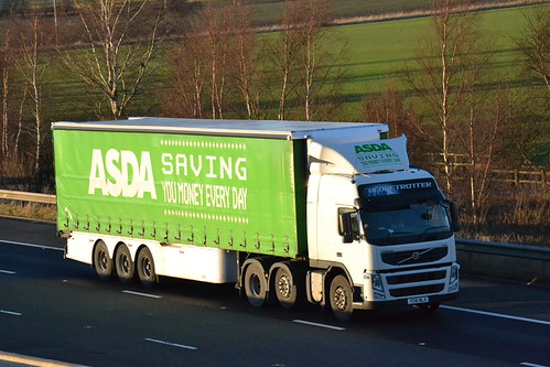 Asda Volvo YC61WLX | by Linerz 2011