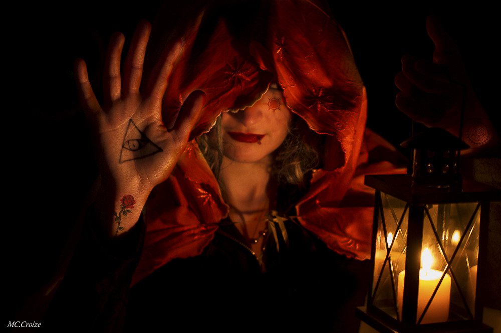 illuminati (lady in red) 2 | Marie-Claire Croize | Flickr