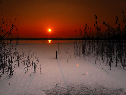 sunset sonnenuntergang grpönitzersee eveninglight abendlicht schnee eis snow ice germany deutschland fire fireandice