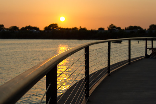 sunset sun sunlight lake reflection water texas tx rail guardrail rockwall lakerayhubbard