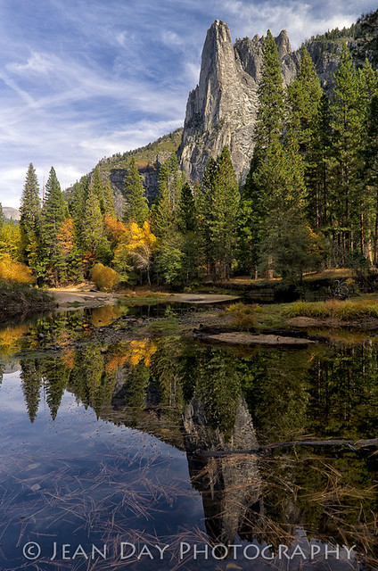 A Splash of Fall in Yosemite