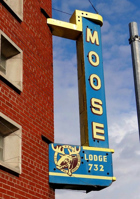 KY, Henderson-U.S. 60 Moose Lodge 732 Ghost Neon Sign