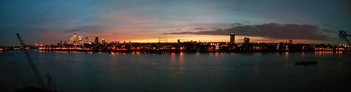 Wapping dawn panorama | by Thush