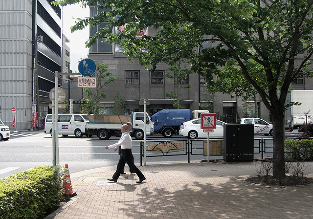 神保町 歩くひと Chiyoda-ku, Tokyo