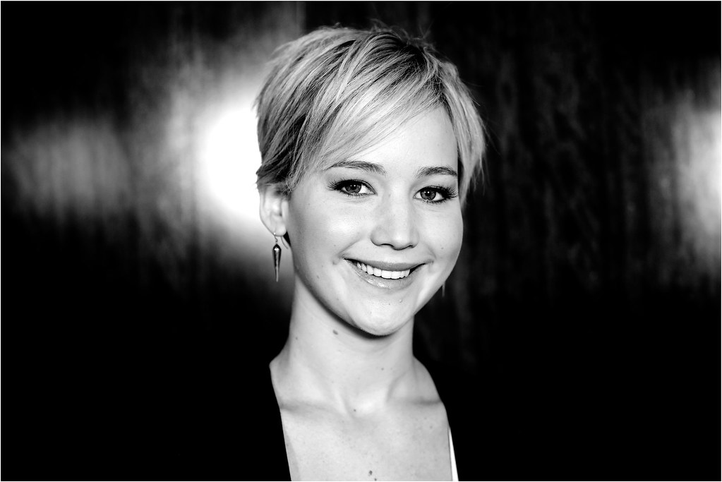The actress #jenniferLawrence in front of my camera today in #paris #hungergames2 @Metropolitan_Fr