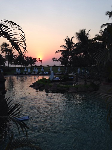 sunset india pool swimming goa resort hyatt parkhyatt 日落 印度 游泳池 果阿 柏悅 uploaded:by=flickrmobile flickriosapp:filter=nofilter