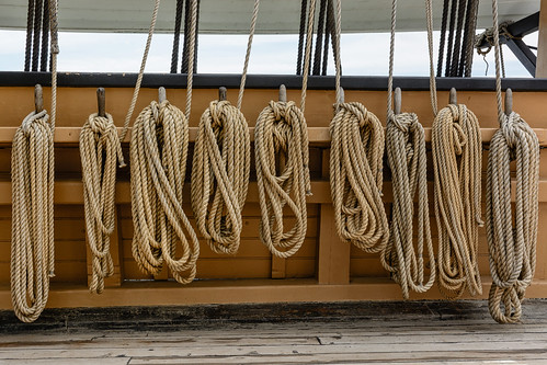 connecticut rope mystic whaler rigging mysticseaport charleswmorgan belayingpins