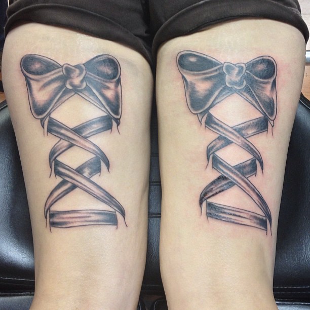 Top 63+ bow tattoo on back of thigh latest - in.cdgdbentre