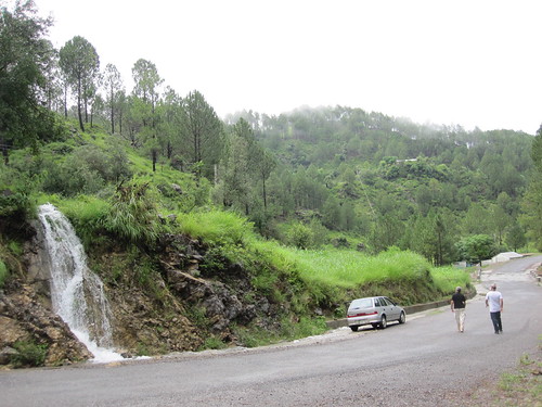 Mini water fall on road to Barkot from Pir sohawa | NatLuv | Flickr