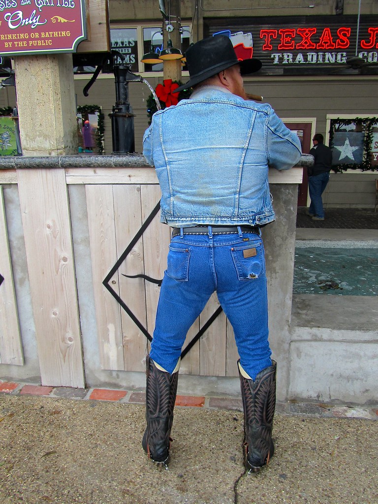 Cowboy Wrangler Butt - a photo on Flickriver