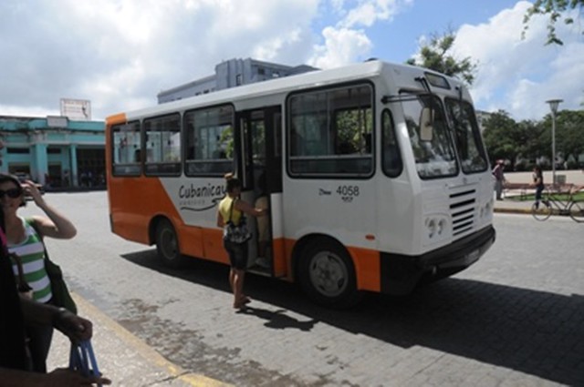 Cubanicay Omnibus, No. 4058,  R1.  Nov/2013