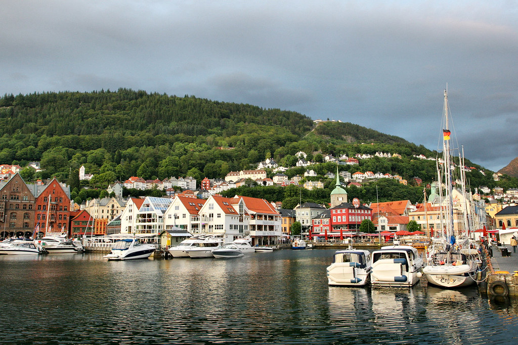 IMG_6095_fhdr | Bergen, Norway | FirstRozik | Flickr