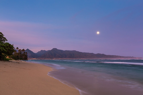 ocean moon beach water night sunrise hawaii waves maui clear moonset spreckelsville