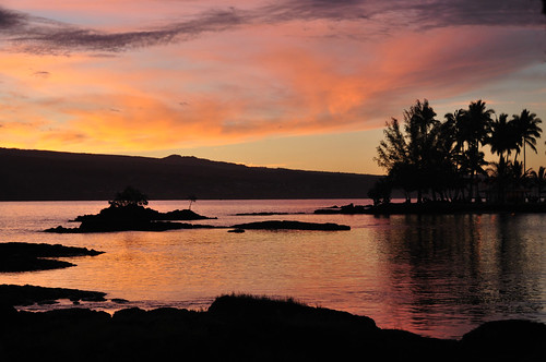 light sunset clouds hawaii bigisland hilo moana unconditionallove d5000