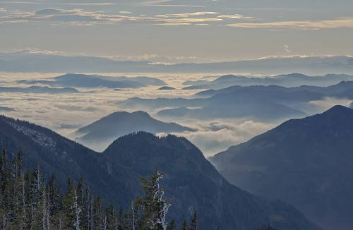 winter mountain mountains alps fog clouds austria nikon day hiking 85mm hike climbing telephoto nikkor rockclimbing hikingtrail wanderweg winterscene nikond600 nikkor85mm18 brettritzmann afsnikkor85mmf18g