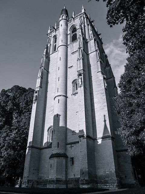 Abbaye Notre-Dame-du-Bec : La Tour Saint-Nicolas