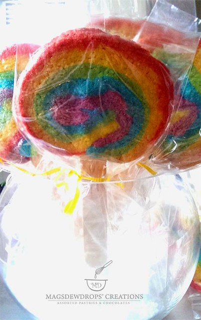 Rainbow Cookie Lollipop