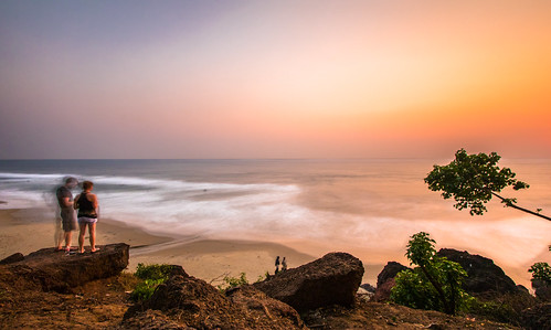 2016 beach canon80d canonefs1022mmlens december india kerala roadtrip southindia varkala sunset colors blur motionblur wavy waves sea
