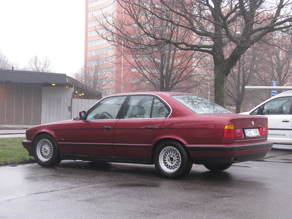 Image of BMW 525i E34
