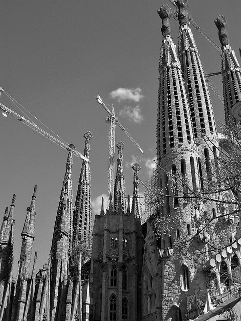 SPANIEN-Barcelona, Sagrada Familia , in Richtung des Himmels , sw , bw , 71141/2860