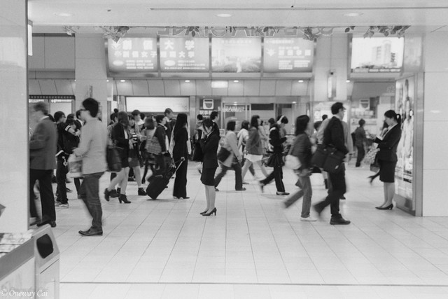 Crowd, Nishitetsu Station_Fukuoka. 西铁天神
