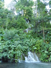Loi Hunu waterfall