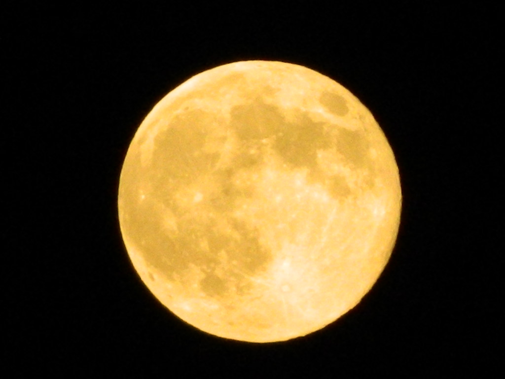 The bright Supermoon  August 10, 2014