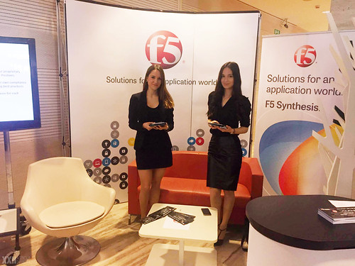 Hostesi Hostesi Veracomp Slovenia, F5 Networks na RISK konferenci … | Flickr