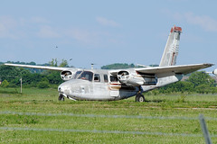 Aero Commander 560 N69AT at HAO