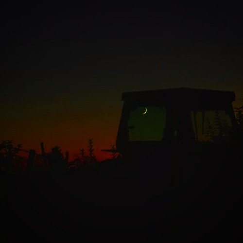 sunset sky moon tractor night evening skies dusk farm uploaded:by=instagram