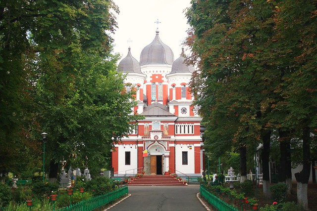 Biserica Bazilescu, Bucuresti, Romania