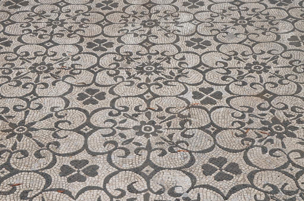 Black and white mosaic with geometric and floral motifs, Hospitalia, Hadrian's Villa