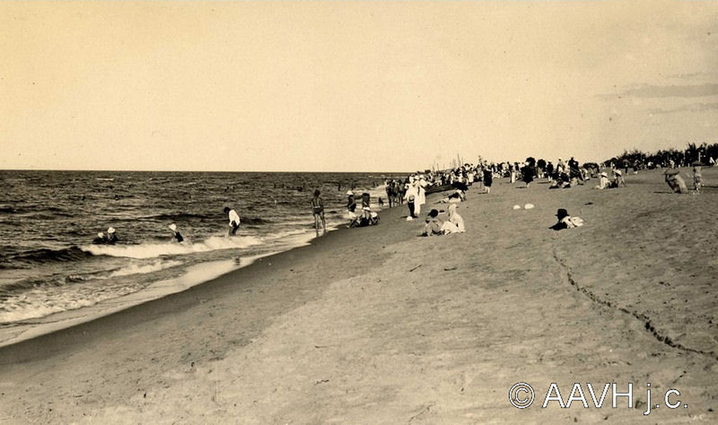 AP1724-Desmarets- Annam, 1932 – Sur la plage de Thuan An