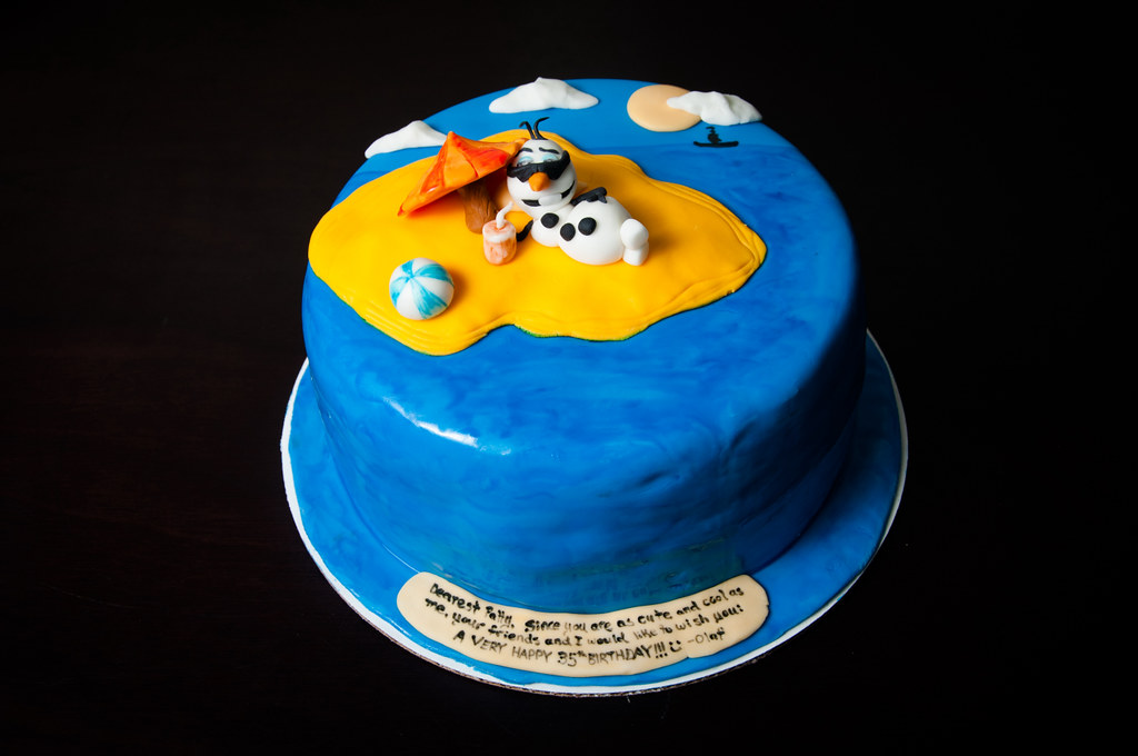 Olaf in Summer Cake