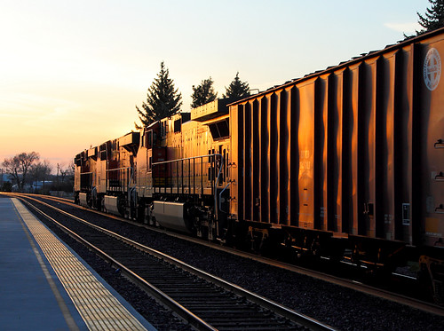 BNSF 6827 at Cut Bank MT 05,12,2014-8 by CP9524, Heading off into the sunset. 