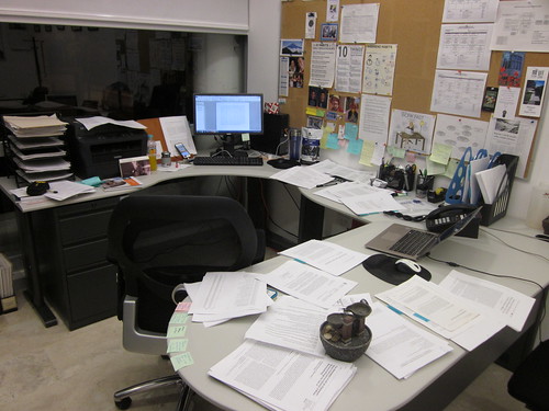 My #AcWri #GetYourManuscriptOut desk