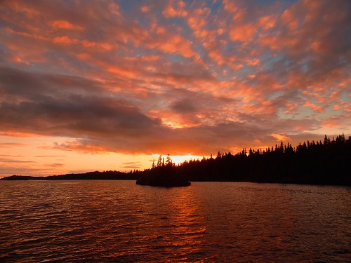 sunset usa lake up mi michigan superior canoe isle royale gitche gumee onewildwest isleroyalecanoeupmilakesuperior