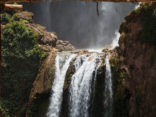 waterfall atlasmountains morocco cascade plunge ouzoud cascadesofouzoud tadlaazilal ouzoudfalls