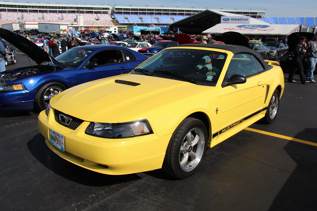2000 Ford Mustang V6 Convertible | Zinc Yellow. Fords Pony c… | Flickr