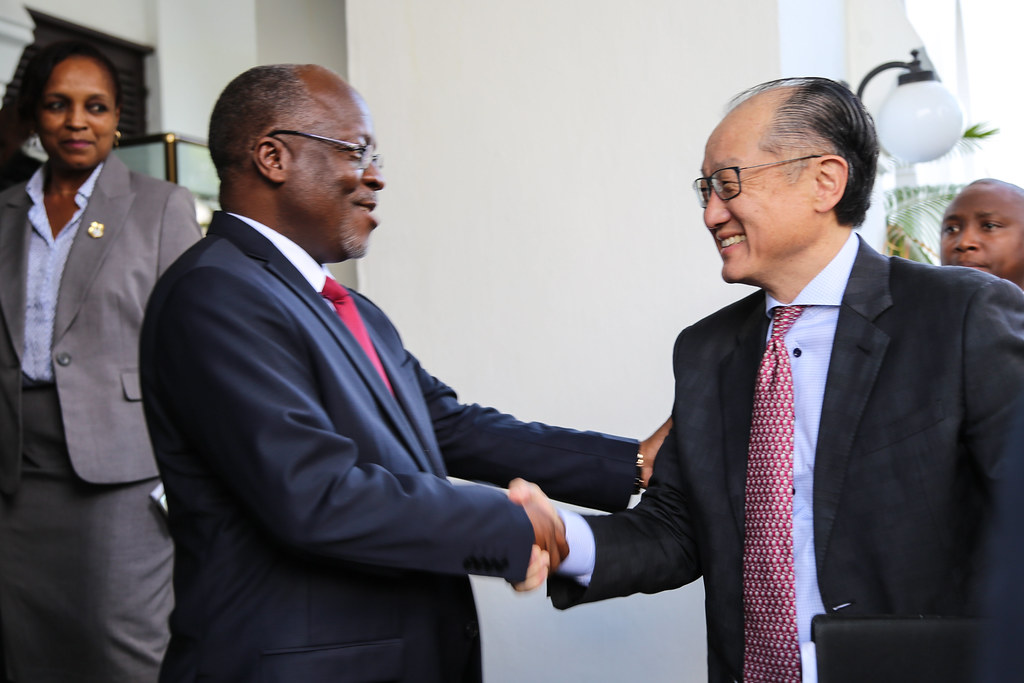 World Bank Group President Jim Yong Kim meets with President John Magufuli of Tanzania