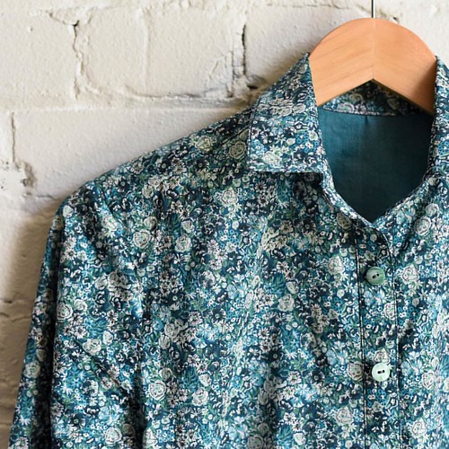 Learn to stitch a classic Button Front Shirt in our upcoming class. You'll conquer sewing a collar, cuffs and buttonholes! Plus, you'll use French seams to make a perfectly finished inside. #workroombuttonfrontshirt | by make_something