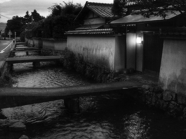 Water street (Osaka, Japan. Gustavo Thomas 2006-2014)