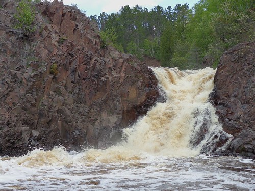 park minnesota waterfall falls lester duluth
