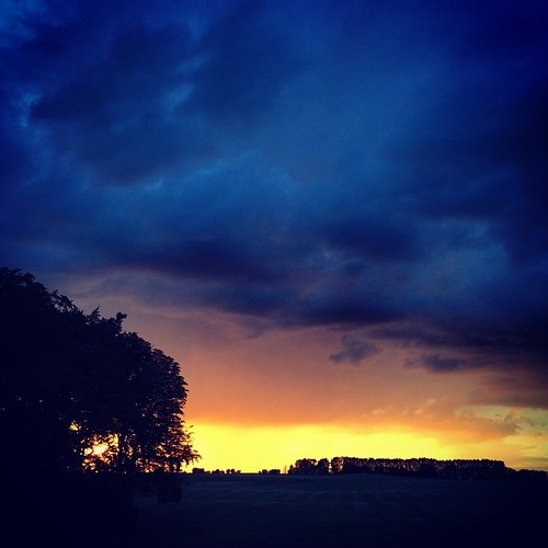 Friday Sunset by Håkan Dahlström, square squareformat iphoneography instagramapp xproii uploaded:by=instagram