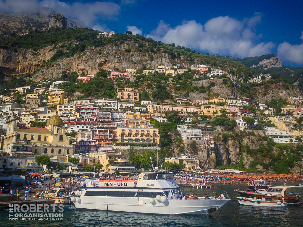 Positano | Looking at the seaside town of Positano, on the A… | Flickr