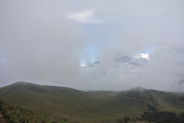 Popocatépetl appearing through the cloud
