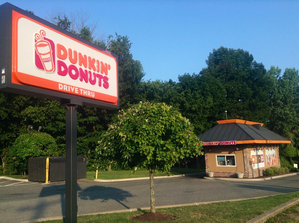Dunkin Donuts, Drive Thru Only | Dunkin Donuts, Tiny Drive t… | Flickr